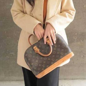 💎✨BEAUTIFUL✨💎Authentic Louis Vuitton Monogram Alma Hand Bag Brown